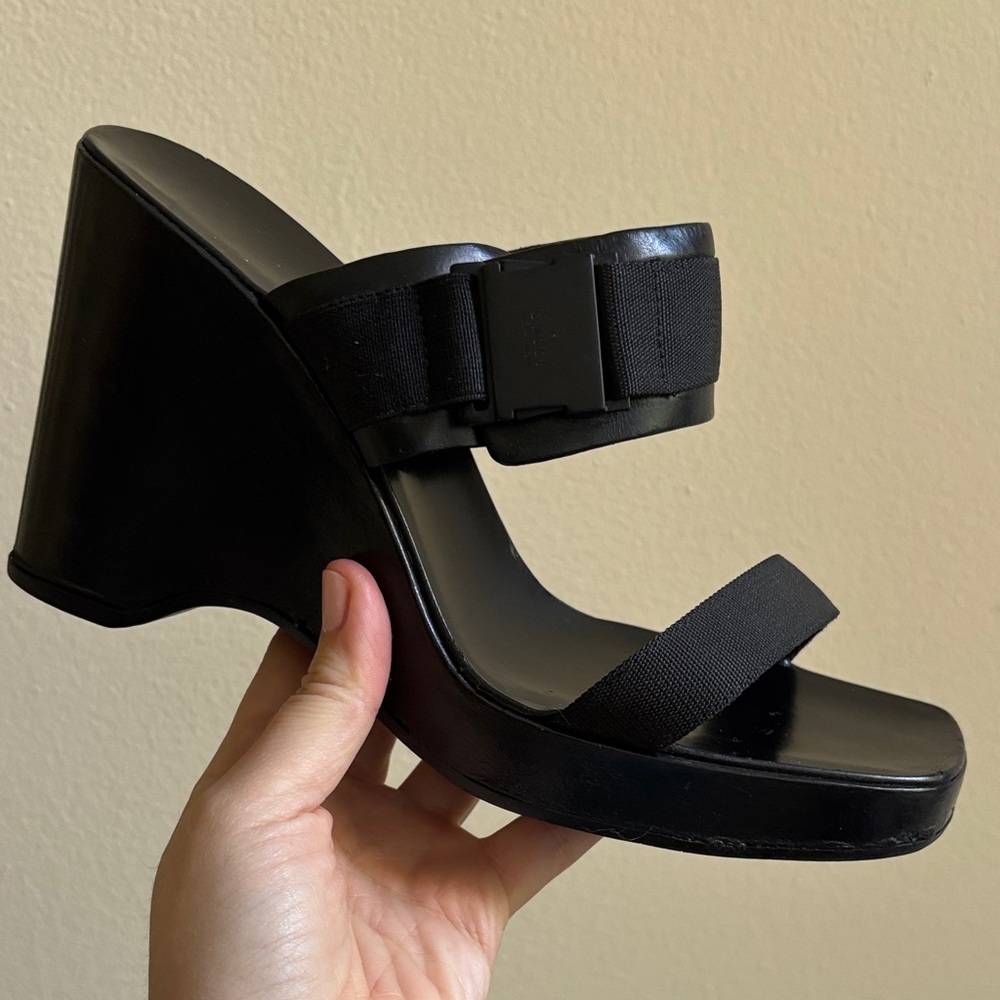 Vintage Gucci Black Wedge Sandals Size 7.5
